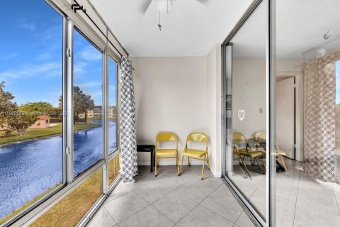 Condominio en venta en Sunrise, Florida, 2 dormitorios, 78.97 m2 № 1955563 - foto 19