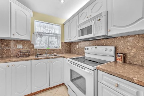 Condominio en venta en Sunrise, Florida, 2 dormitorios, 78.97 m2 № 1955563 - foto 8