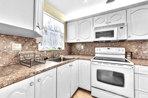 Condominio en venta en Sunrise, Florida, 2 dormitorios, 78.97 m2 № 1955563 - foto 6