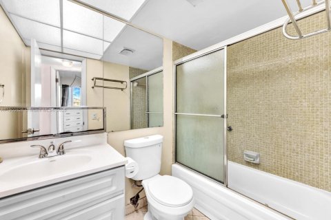 Condominio en venta en Sunrise, Florida, 2 dormitorios, 78.97 m2 № 1955563 - foto 26