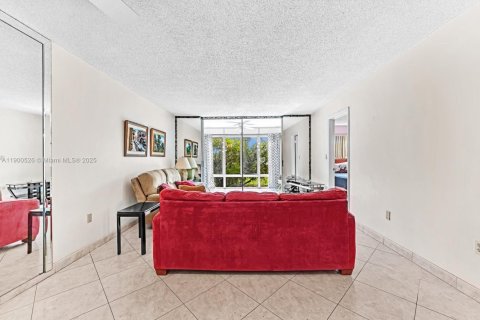 Condominio en venta en Sunrise, Florida, 2 dormitorios, 78.97 m2 № 1955563 - foto 12