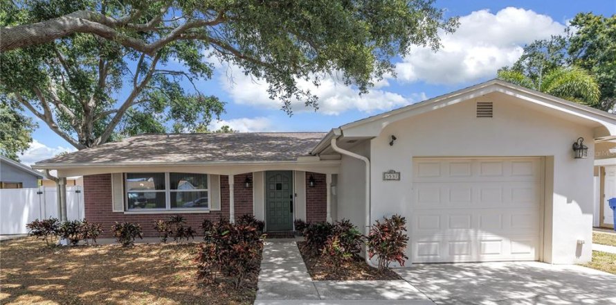 Casa en Saint Petersburg, Florida 2 dormitorios, 149.2 m2 № 1662039