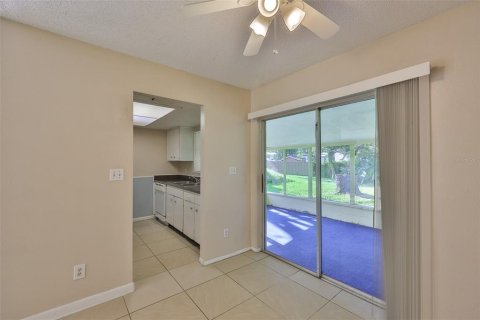 Apartamento en alquiler en Seffner, Florida, 2 dormitorios, 93.18 m2 № 1908374 - foto 7
