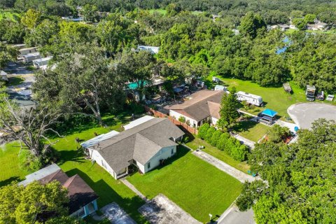 Apartamento en alquiler en Seffner, Florida, 2 dormitorios, 93.18 m2 № 1908374 - foto 29