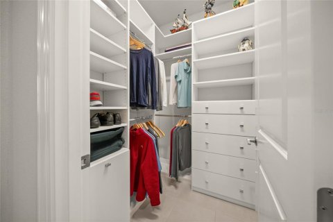 Купить виллу или дом в Сарасота, Флорида 9 комнат, 238.76м2, № 1751045 - фото 24