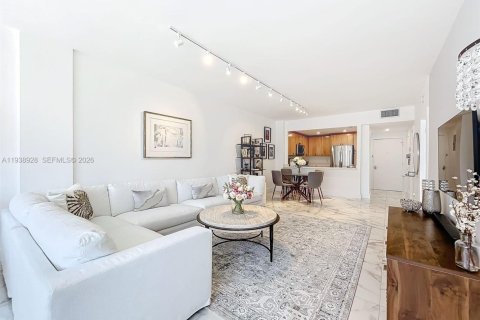 Copropriété à vendre à Hallandale Beach, Floride: 1 chambre, 81.94 m2 № 2088586 - photo 7