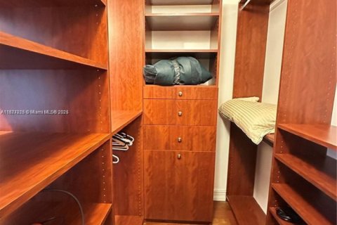 Condo in Aventura, Florida, 1 bedroom № 1924038 - photo 7