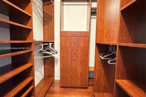 Condo in Aventura, Florida, 1 bedroom № 1924038 - photo 8
