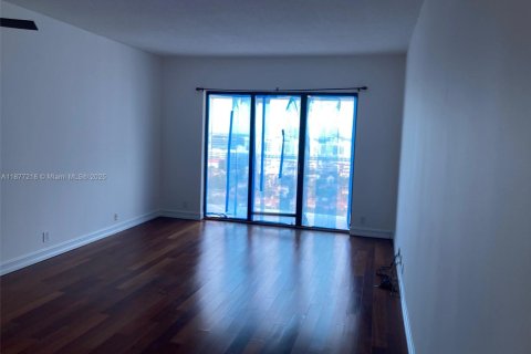 Condo in Aventura, Florida, 1 bedroom № 1924038 - photo 16