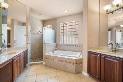 Casa en venta en Orlando, Florida, 5 dormitorios, 287.53 m2 № 2220058 - foto 24