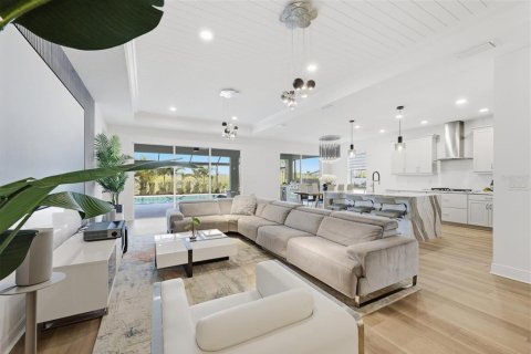 House in Bradenton, Florida 4 bedrooms, 294.78 sq.m. № 2096210 - photo 18
