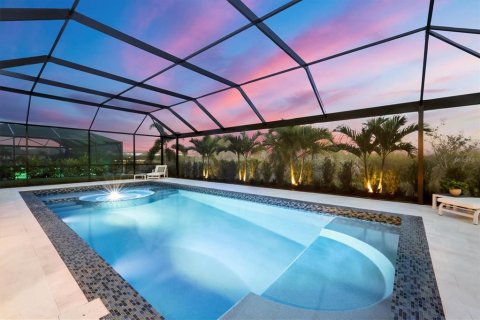 House in Bradenton, Florida 4 bedrooms, 294.78 sq.m. № 2096210 - photo 7