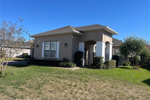 Casa en venta en Ocala, Florida, 2 dormitorios, 215.07 m2 № 1570593 - foto 1