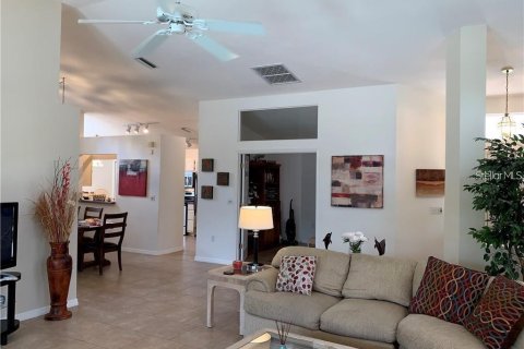 Villa ou maison à louer à Bradenton, Floride: 2 chambres, 160.72 m2 № 1778758 - photo 3