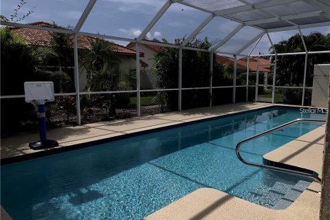 Villa ou maison à louer à Bradenton, Floride: 2 chambres, 160.72 m2 № 1778758 - photo 2