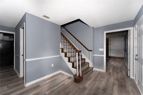Casa en alquiler en Wildwood, Florida, 5 dormitorios, 234.11 m2 № 2259297 - foto 7