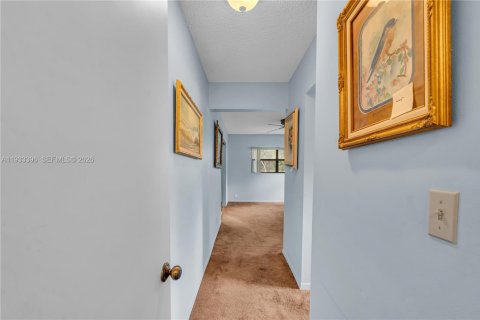 House in Tamarac, Florida 2 bedrooms, 153.85 sq.m. № 2003556 - photo 16