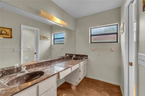 House in Tamarac, Florida 2 bedrooms, 153.85 sq.m. № 2003556 - photo 17