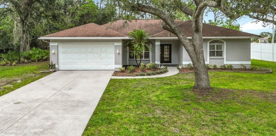 House in Bradenton, Florida 4 bedrooms, 210.52 sq.m. № 1837394