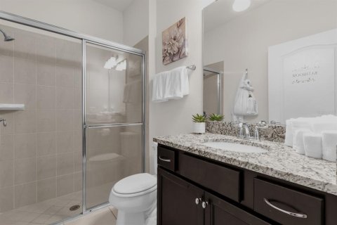 House in Kissimmee, Florida 8 bedrooms, 375.42 sq.m. № 2198520 - photo 24