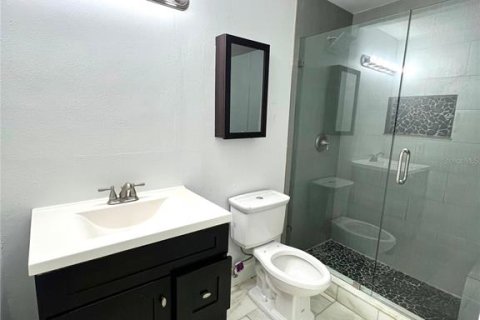 Villa ou maison à louer à Tampa, Floride: 2 chambres, 115.57 m2 № 2415238 - photo 6