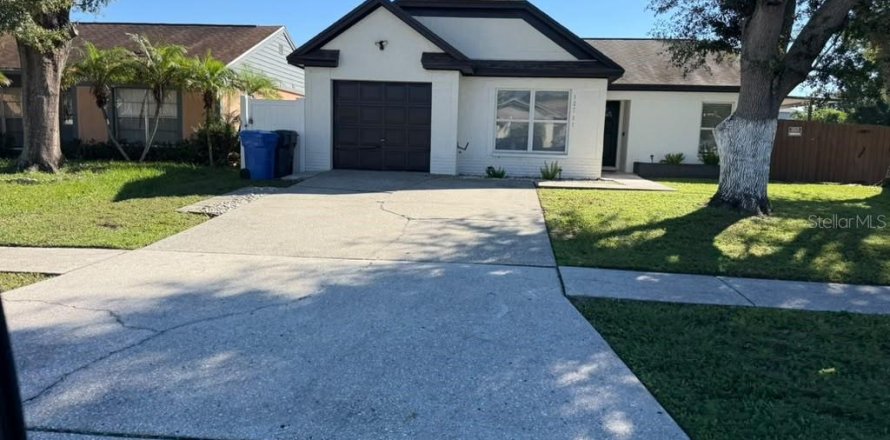 Villa ou maison à Tampa, Floride 2 chambres, 115.57 m2 № 2415238