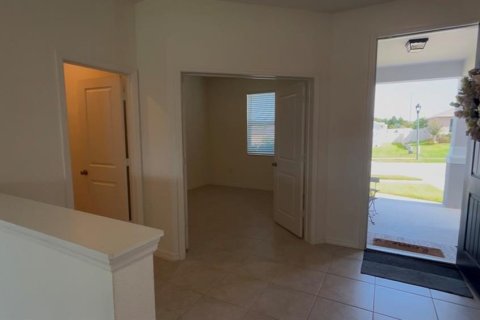 Casa en alquiler en Minneola, Florida, 2 dormitorios, 314.85 m2 № 1900283 - foto 4