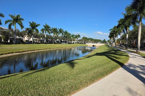 Adosado en venta en Jupiter, Florida, 3 dormitorios, 142.42 m2 № 2010084 - foto 6