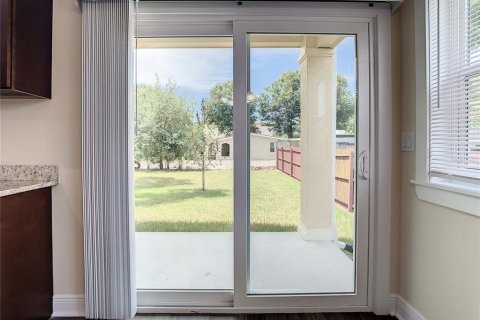 Townhouse in Tampa, Florida 3 bedrooms, 138.98 sq.m. № 1736945 - photo 21