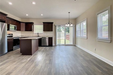Townhouse in Tampa, Florida 3 bedrooms, 138.98 sq.m. № 1736945 - photo 14