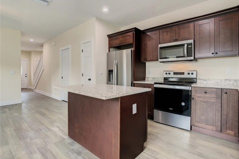 Townhouse in Tampa, Florida 3 bedrooms, 138.98 sq.m. № 1736945 - photo 24