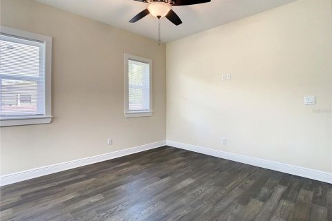 Townhouse in Tampa, Florida 3 bedrooms, 138.98 sq.m. № 1736945 - photo 19