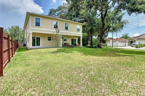 Townhouse in Tampa, Florida 3 bedrooms, 138.98 sq.m. № 1736945 - photo 7