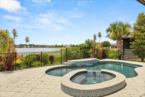 Casa en alquiler en Orlando, Florida, 4 dormitorios, 321.53 m2 № 1844507 - foto 2