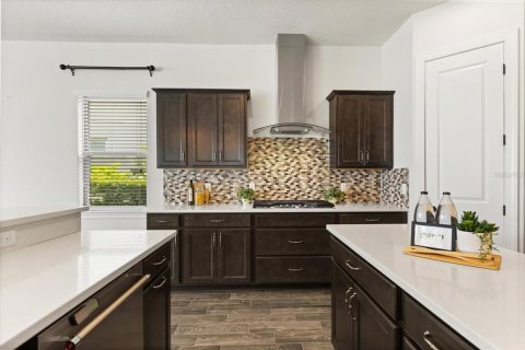 Casa en alquiler en Orlando, Florida, 4 dormitorios, 321.53 m2 № 1844507 - foto 17