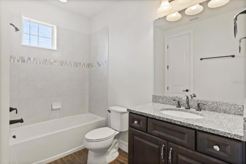 House in Orlando, Florida 4 bedrooms, 321.53 sq.m. № 1844507 - photo 27