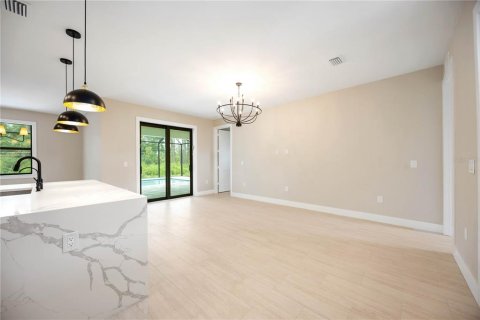 Villa ou maison à vendre à Port Charlotte, Floride: 3 chambres, 156.91 m2 № 2235391 - photo 8