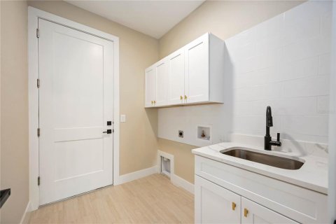 Villa ou maison à vendre à Port Charlotte, Floride: 3 chambres, 156.91 m2 № 2235391 - photo 18