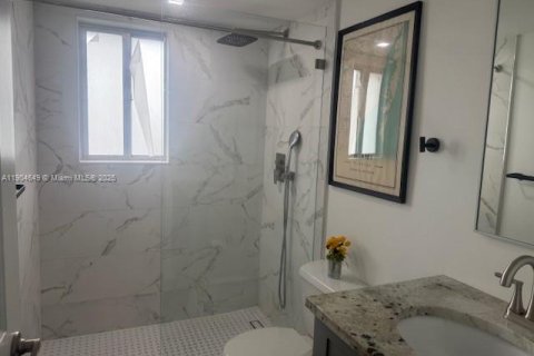 Снять в аренду кондоминиум в Майами, Флорида 2 спальни, 94.76м2, № 1955821 - фото 7