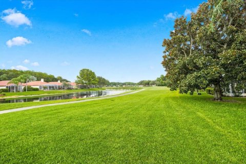 Casa en venta en Tarpon Springs, Florida, 3 dormitorios, 183.02 m2 № 2151608 - foto 19