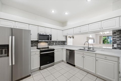 Casa en venta en Tarpon Springs, Florida, 3 dormitorios, 183.02 m2 № 2151608 - foto 3