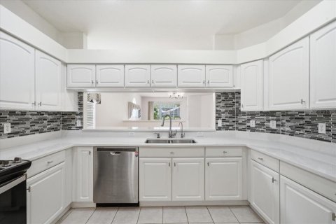 Casa en venta en Tarpon Springs, Florida, 3 dormitorios, 183.02 m2 № 2151608 - foto 2