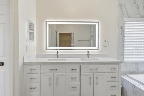 Casa en venta en Tarpon Springs, Florida, 3 dormitorios, 183.02 m2 № 2151608 - foto 10