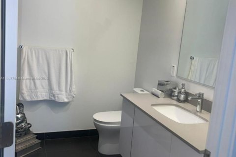 Apartment in Miami, Florida 1 bedroom, 78.97 sq.m. № 2012602 - photo 22