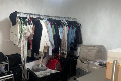 Apartment in Miami, Florida 1 bedroom, 78.97 sq.m. № 2012602 - photo 13