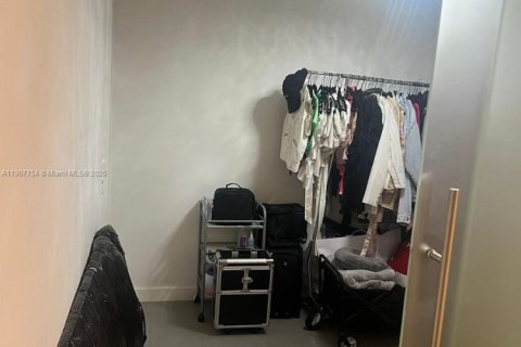 Apartment in Miami, Florida 1 bedroom, 78.97 sq.m. № 2012602 - photo 17