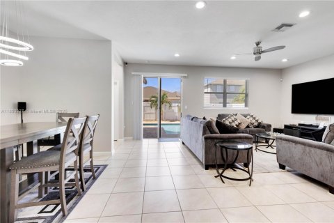 Купить виллу или дом в Хомстед, Флорида 4 спальни, 167.13м2, № 1944303 - фото 9