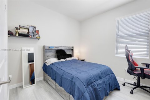 Купить виллу или дом в Хомстед, Флорида 4 спальни, 167.13м2, № 1944303 - фото 19