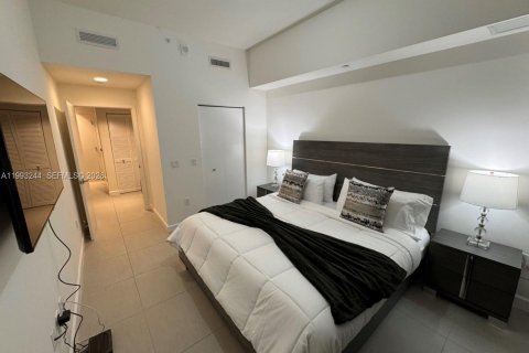 Купить кондоминиум в Дорал, Флорида 1 спальня, 60.39м2, № 2057101 - фото 4