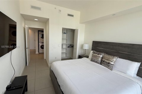 Купить кондоминиум в Дорал, Флорида 1 спальня, 60.39м2, № 2057101 - фото 16